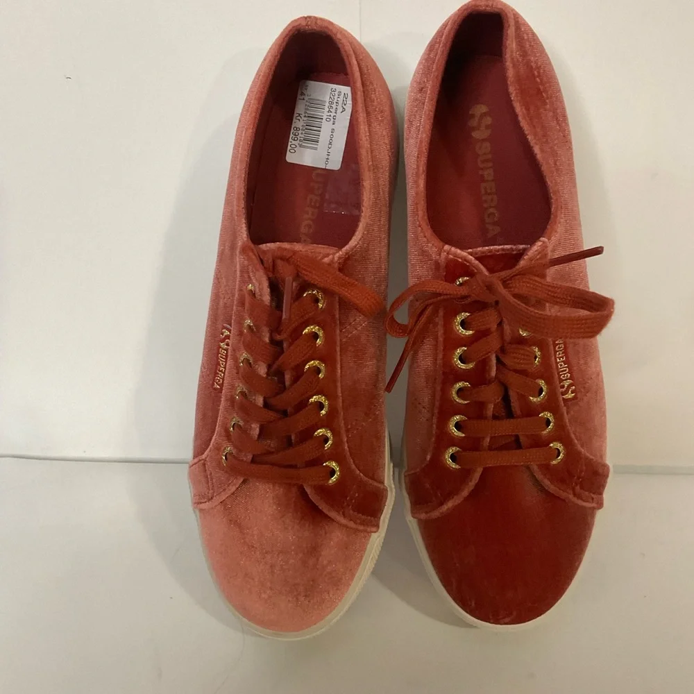 Superga Red Velvet Platform Sneakers Matching Laces & GoldToned Eyelets; 8M/9.5W
